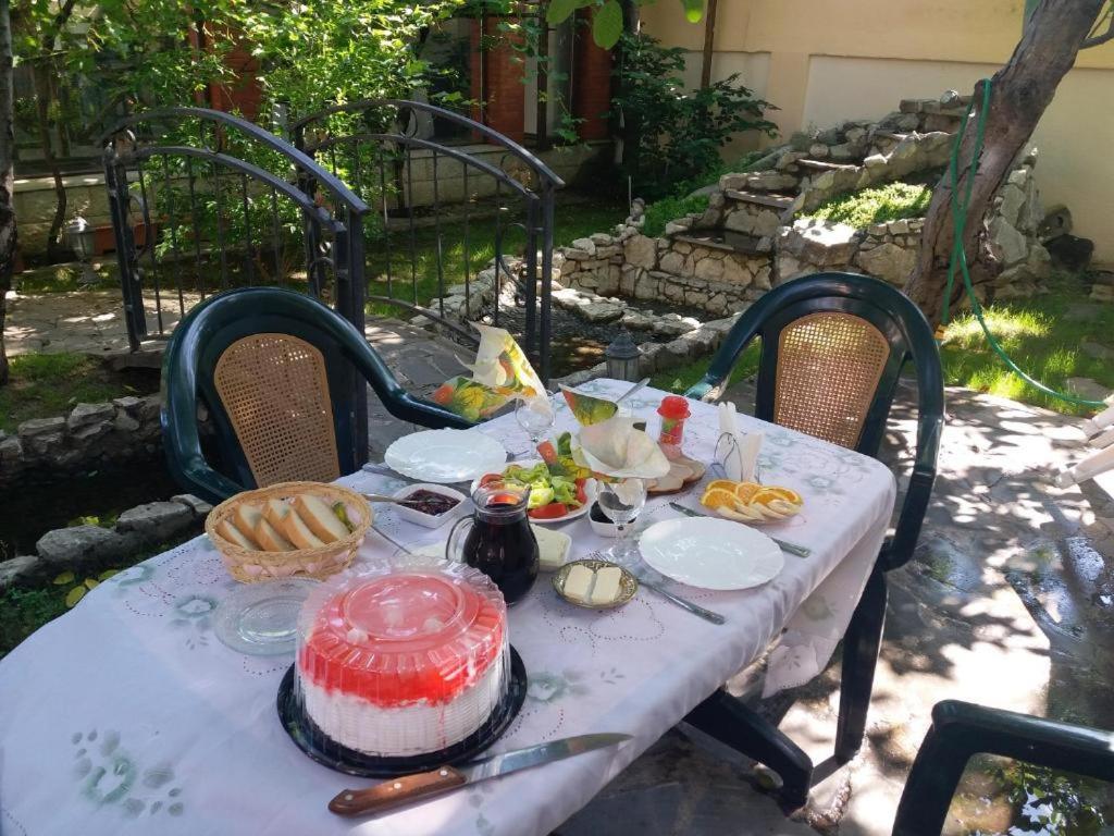 Sanata Tbilisi Exterior foto